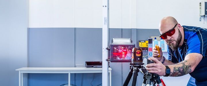 Kalibrierung von Scheinwerfereinstellprüfsystemen